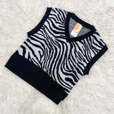 Aline - Crop Vest Knit - Vest Wanita Rajut - Black and White Series Mina