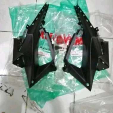 SAYAP FAIRING DALAM YAMAHA R15 VVA V3 KANAN KIRI ORIGINAL YGP