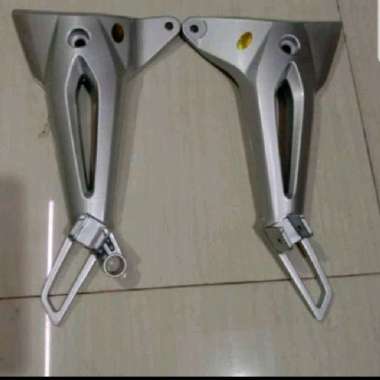 dudukan foot step belakang supra fit new