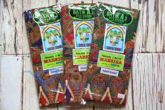 Sarung Dua Ibu Markisa