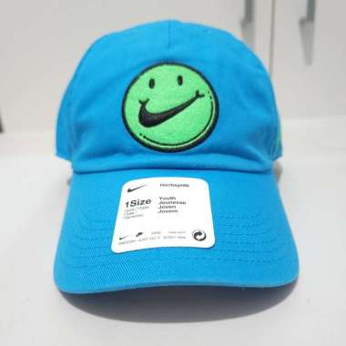 Nike discount smile hat