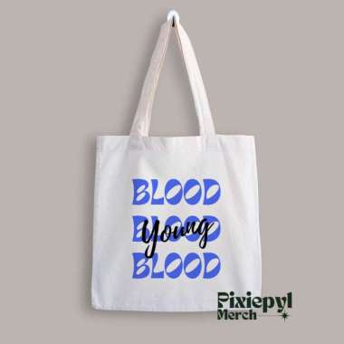 Tote Bag Aesthetic Young Blood Premium Canvas With Resleting Putih