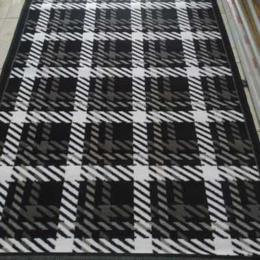 Karpet Permadani Black And White 160X210