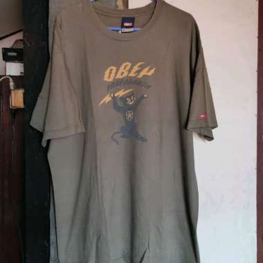 kaos brand OBEY propaganda size XL 77x60 not lonsdale