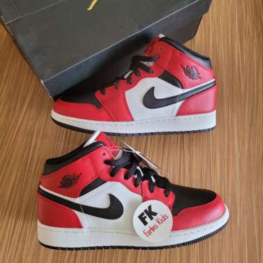 chicago aj1