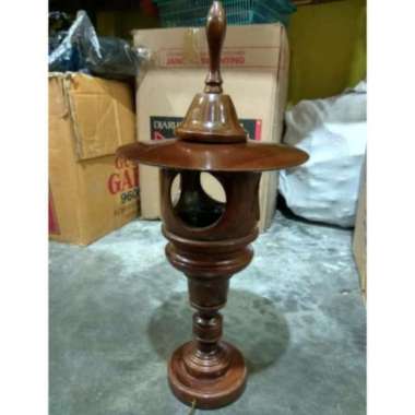 Kap Lampu Meja Model Lubang Besar
