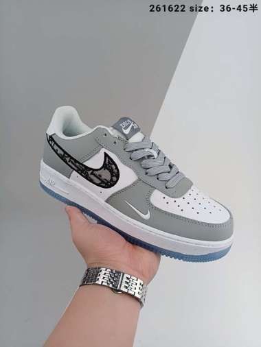 Nike lancia le Air Force 1 Low con swoosh intercambiabili – Outpump