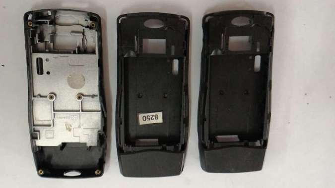 Tulang Tengah Casing Nokia 8250 Jadul