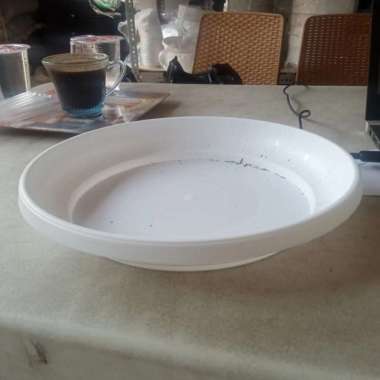 Alas Tatakan Putih Untuk Pot 30 Cm