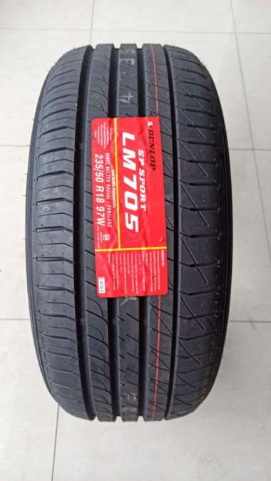 Ban Mobil Dunlop LM705 235/50 R18 Mobil AUDI Q3