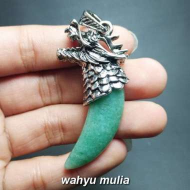 Liontin Batu Aventurine Bentuk Taring Asli (Kode 895) Hijau