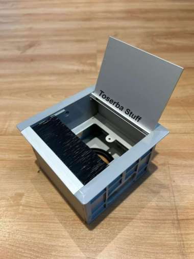 GROMMET SILVER HAIRLINE ALUMINIUM BOX PENUTUP LUBANG STOP KONTAK MEJA 1 LUBANG