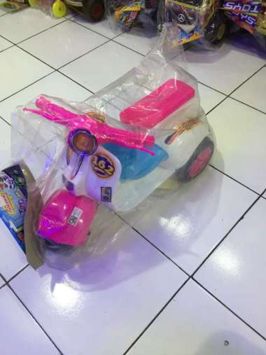 mainan anak plastik vespa mini