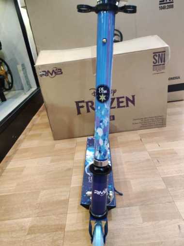 Skuter Element 2 Roda | Scooter Rmb | Skuter Karakter Biru