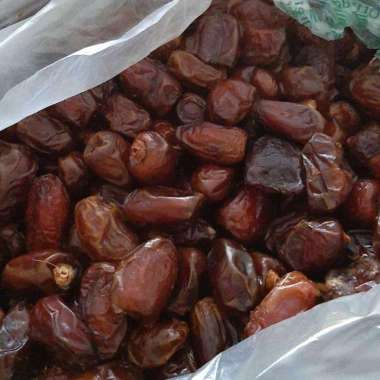 Kurma Golden Valley Kurma 10Kg Karton Kualitas Premium