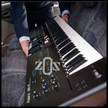 Piano Keyboard Roland BK9 BK-9 Backing Keyboard 76 Note