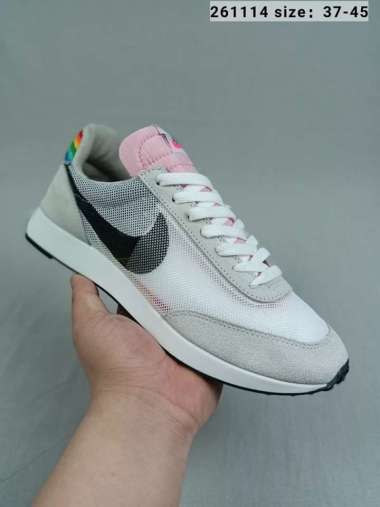 nike tailwind 45