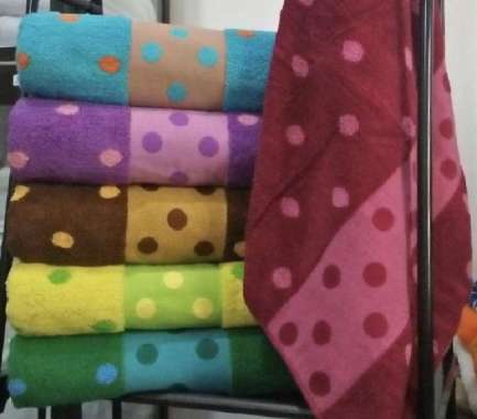 handuk magnolia onde polkadot 70x140 tebal & lembut