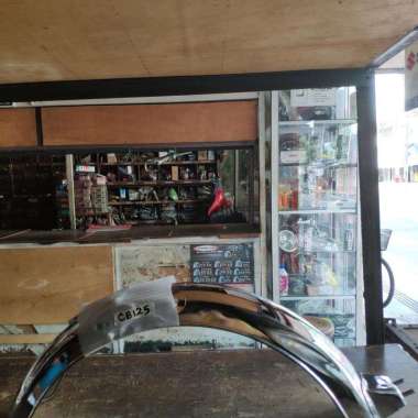 Spakbor Belakang Honda CB125 Three Star High Quality Chrome