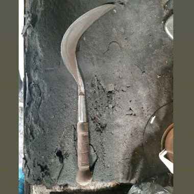 arit rumput baja per super gagang kayu hitam