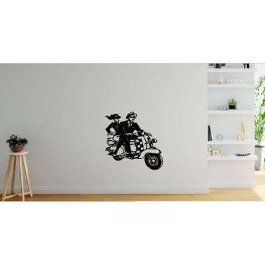 Wallstiker Motor Vespa Bonceng Hiasan Pajangan Stiker Dinding Kamar