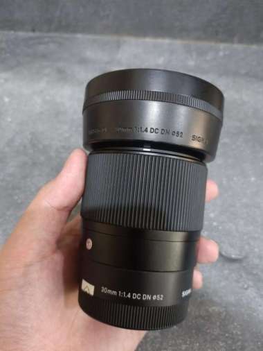 Lensa Sigma 30mm F1.4 DC DN for sony