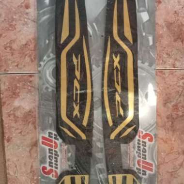 Karpet PCX 150 Pijakan Kaki warna Gold