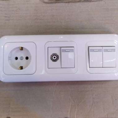 stop kontak arde + tv + saklar 3 panasonic 3gang