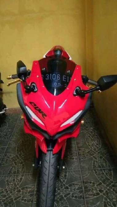 Spion model Ducati Besar Motor CBR R15 Fairing