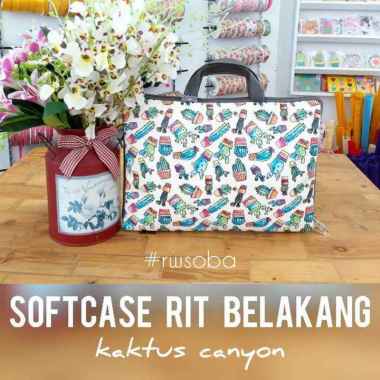 SOFTCASE 15 INCH RIT BELAKANG RUMAH WARNA Cat putih