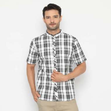 Platini Kemeja Shanghai Pria Kotak Lengan Pendek Katun 93995 Motif B M