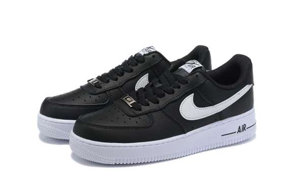 mens white air force 1s