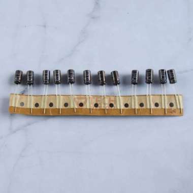 Kapasitor Elco 100uf - 35v 100uf35v 100uf/35v Capacitor