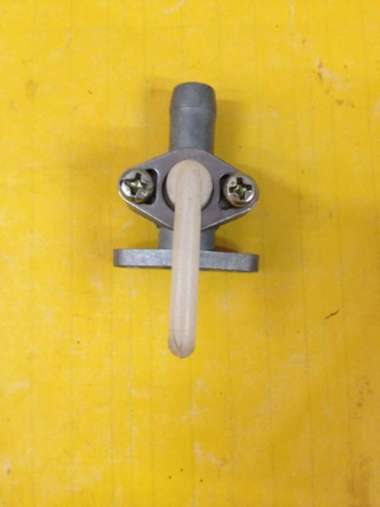 Kran Bensin Untuk Carburator Mesin Rumput 2 Tak