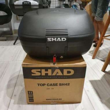 Box belakang Top Box Shad 42 Top Case
