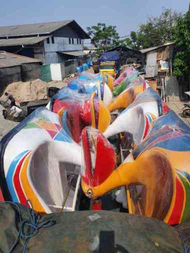 sepeda air bebek bebek pelikan jual sepeda air handboat
