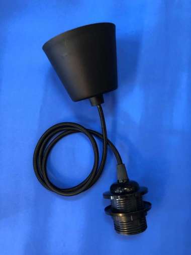Fiting lampu gantung cafe industrial