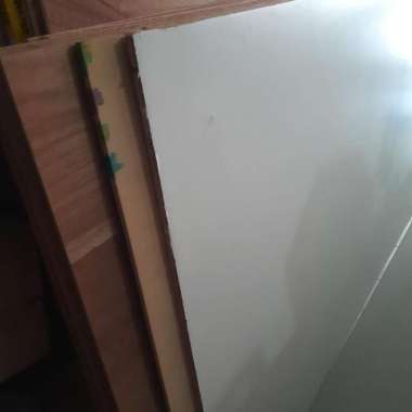 Triplek Melamin Trimin Papan 12mm 12 mm 120 x 240 cm 1 Sisi Putih Doff