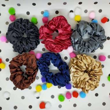 Scrunchie Cepol Hijab Kunciran Rambut Warna Satin 2PCS merah abu abu