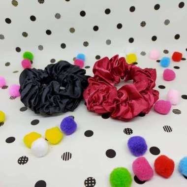 Scrunchie Cepol Hijab Kunciran Rambut Warna Satin 2PCS Hitam pink