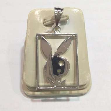 Liontin Kelinci Playboy Emas Putih 750