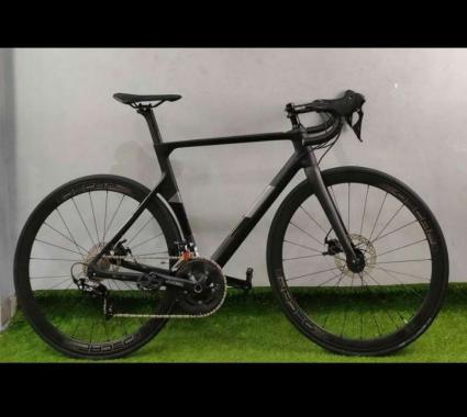 ROADBIKE JAVA VESUVIO 27.5 INCH 22 SPEED BLACK 54