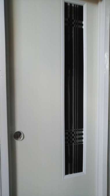 Pintu Kamar Mandi PVC Kaca Motif Cermin Garis Handle Kunci Bulat Stainless