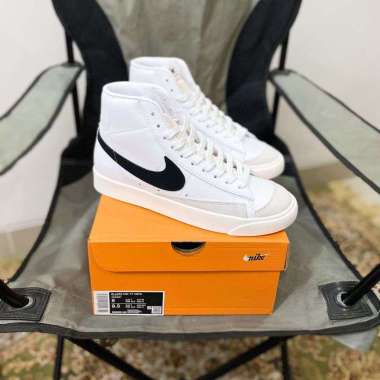 black vintage blazers
