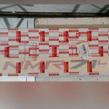 Stiker Kabin Isuzu Elf NMR 71L