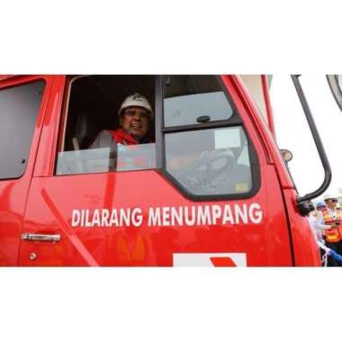 Stiker Mobil Truk BBM Dilarang Menumpang Cutting Kaca Pintu Himbauan