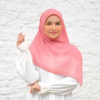 Bella Square Hijab Segi Empat Jilbab 50 Warna Bellasquare Persegi Segiempat no brand Ungu Tua