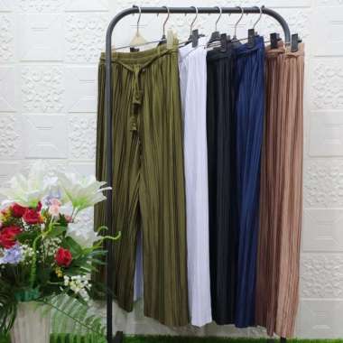 Celana Kulot Plisket Jumbo XXL , Kulot Plisket Premium Tali Lonceng Putih