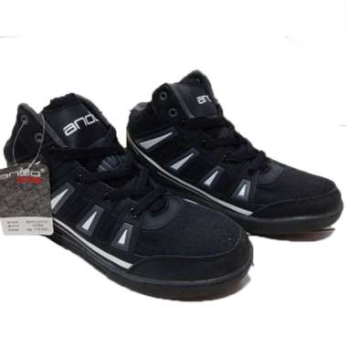 Jual Sepatu Sandal Pria Branded Model Terbaru 2020 Blibli Com