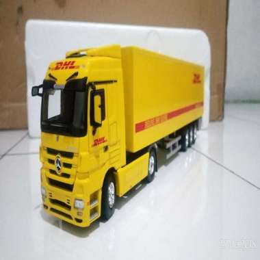 Diecast Truck Kontainer Mercedez-Benz Actros - Miniatur Truk DHL